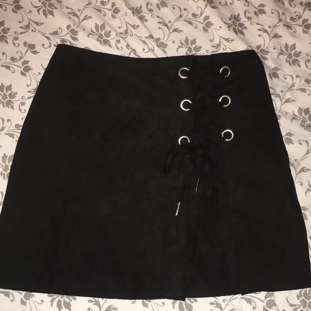 Black skirt